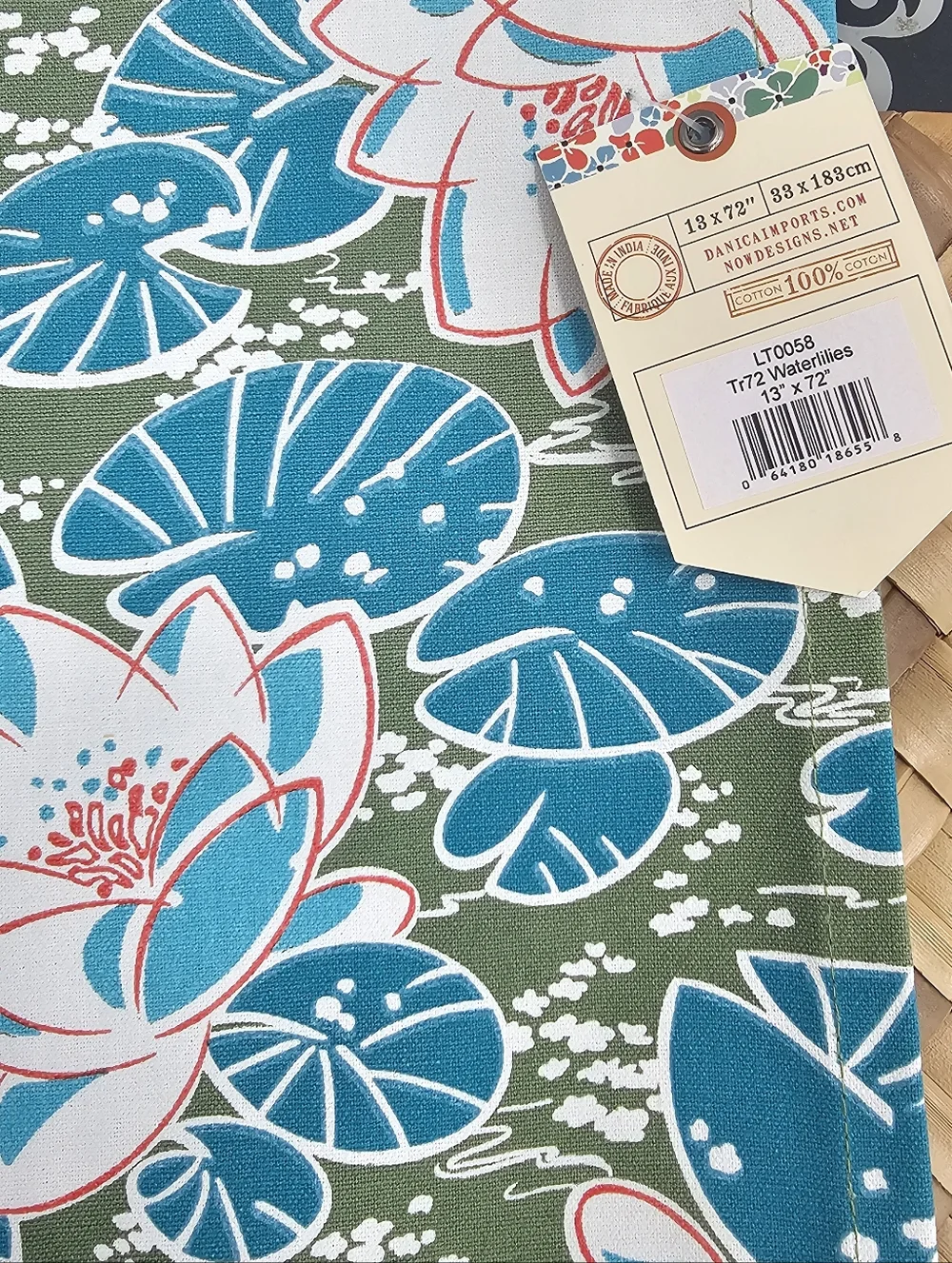 Water Lilies Table Runner NWT Size 13X72